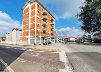 Edificio all\'aperto - Three-room apartment Via Statuto
 
41, Gallarate - photo 20