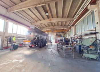 Parcheggio - Capannone VIA SONDRIO, ANGOLO VIA VARESE, Solbiate Olona - foto 5