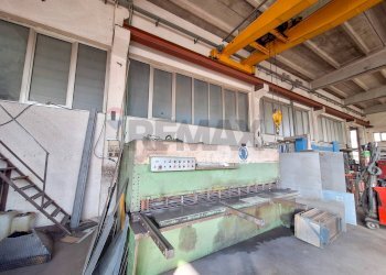 Terrazza - Capannone VIA SONDRIO, ANGOLO VIA VARESE, Solbiate Olona - foto 8