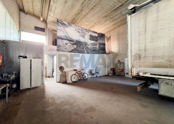 Parcheggio - Capannone VIA SONDRIO, ANGOLO VIA VARESE, Solbiate Olona - foto 16