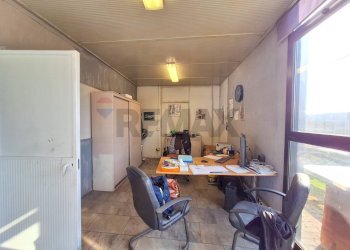 Ufficio - Capannone VIA SONDRIO, ANGOLO VIA VARESE, Solbiate Olona - foto 17