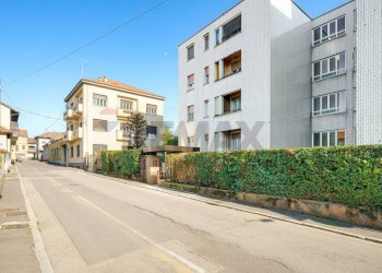 Edificio all\'aperto - Three-room apartment Via Tito Minniti
 
152, Cislago - photo 20