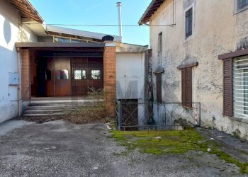 Casa all\'aperto - Locale Commerciale Vergiate - foto 3