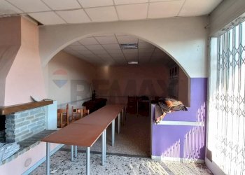 Sala da pranzo - Locale Commerciale Vergiate - foto 4