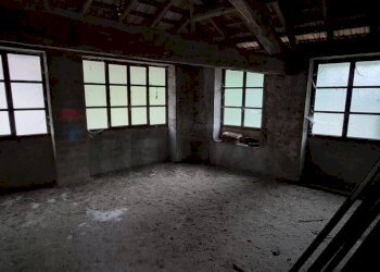 Stanza vuota - Semi-detached house Vergiate - photo 5