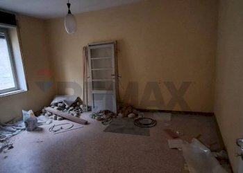 Stanza vuota - Semi-detached house Vergiate - photo 10