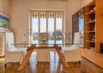 Sala da pranzo - Casa indipendente Via XXV Aprile
 
4, Albizzate - foto 27