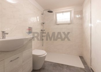 Bagno - Casa indipendente Via XXV Aprile
 
4, Albizzate - foto 37