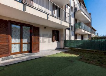 Edificio all\'aperto - Trilocale Via Pastrengo
 
27, Fagnano Olona - foto 1