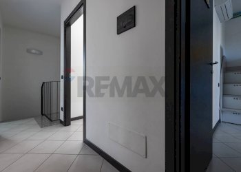 Hall / corridoio - Trilocale Via Pastrengo
 
27, Fagnano Olona - foto 8