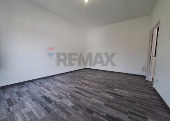 Stanza vuota - Appartamento VIA BIANCHI GIACOMO
 
43, Tradate - foto 7