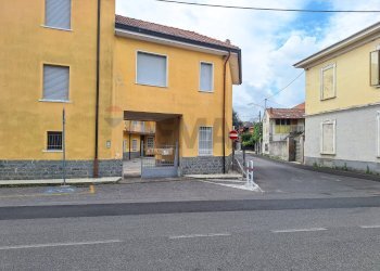 Edificio all\'aperto - Appartamento VIA BIANCHI GIACOMO
 
43, Tradate - foto 12