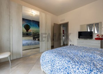 Camera / camera da letto - Trilocale VIA VIRGILIO
 
18, Dairago - foto 12