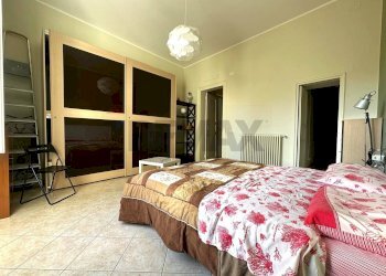 Camera / camera da letto - Quadrilocale VIA MERCE'
 
29, Trapani - foto 12