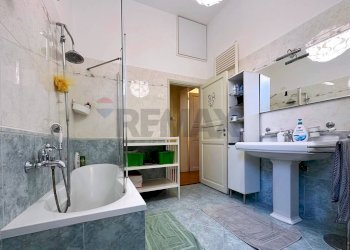 Bagno - Quadrilocale VIA MERCE'
 
29, Trapani - foto 16