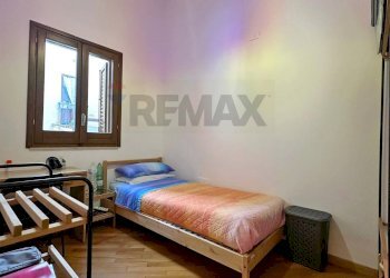 Camera / camera da letto - Quadrilocale VIA MERCE'
 
29, Trapani - foto 22