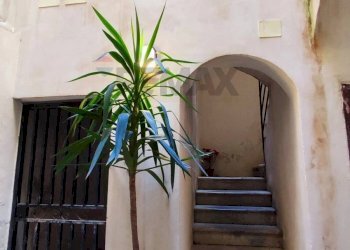 Scale - Two-room apartment Via Poeta Calvino
 
48, Trapani - photo 12