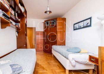 Camera da letto - Quadrilocale via del Battiferro, Bologna (zona Bolognina) - foto 3