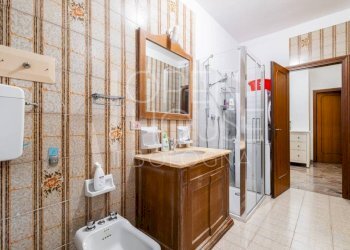 Bagno - Quadrilocale via del Battiferro, Bologna (zona Bolognina) - foto 9