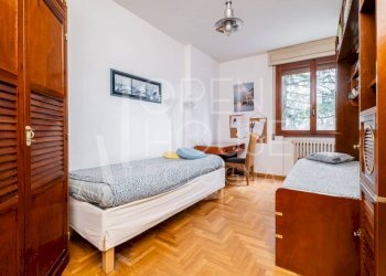 Camera da letto - Quadrilocale via del Battiferro, Bologna (zona Bolognina) - foto 18