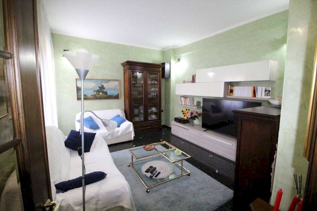 Salone - Three-room apartment via Borghetto, Genova (neighborhood Prà) - photo 1