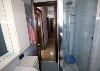 Bagno - Three-room apartment via Borghetto, Genova (neighborhood Prà) - photo 9