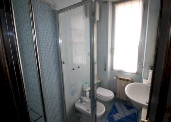 Bagno - Three-room apartment via Borghetto, Genova (neighborhood Prà) - photo 10