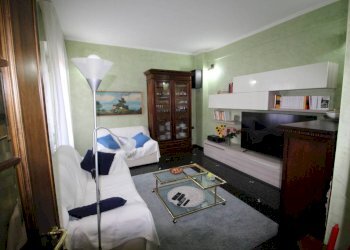 Salone - Three-room apartment via Borghetto, Genova (neighborhood Prà) - photo 13