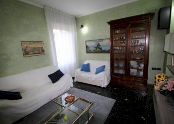 Salone - Three-room apartment via Borghetto, Genova (neighborhood Prà) - photo 14