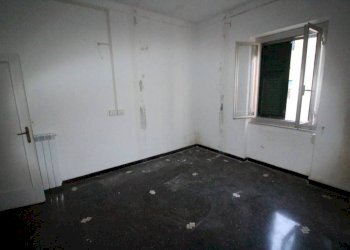 Camera da letto - Apartment via Borzoli, Genova (neighborhood Borzoli) - photo 34