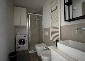 Bagno - Three-room apartment via Giulio Charrey, Aosta - photo 14