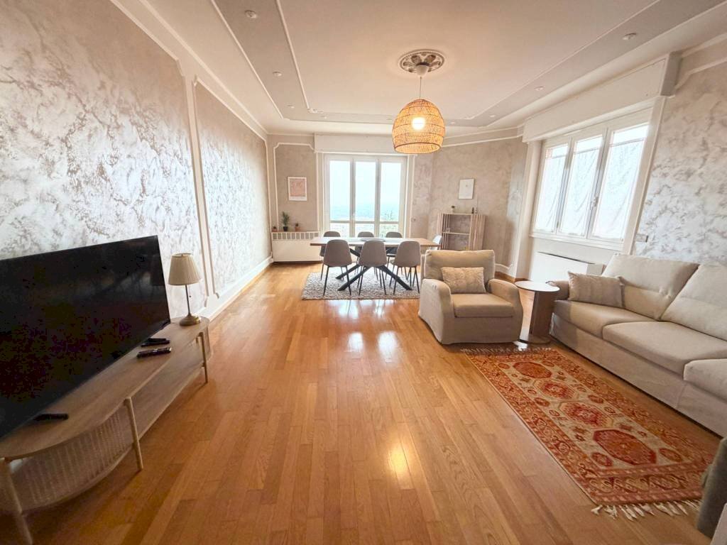 Salone - Trilocale piazza Roma, Borgo Ticino - foto 3