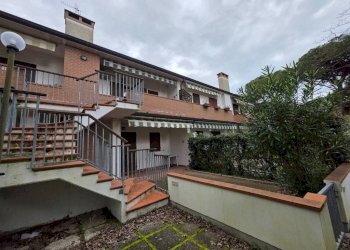 Facciata - Trilocale viale dei Salici, 4, Ravenna (zona Porto Corsini) - foto 25