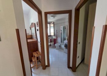 Disimpegno - Trilocale viale dei Salici, 4, Ravenna (zona Porto Corsini) - foto 41