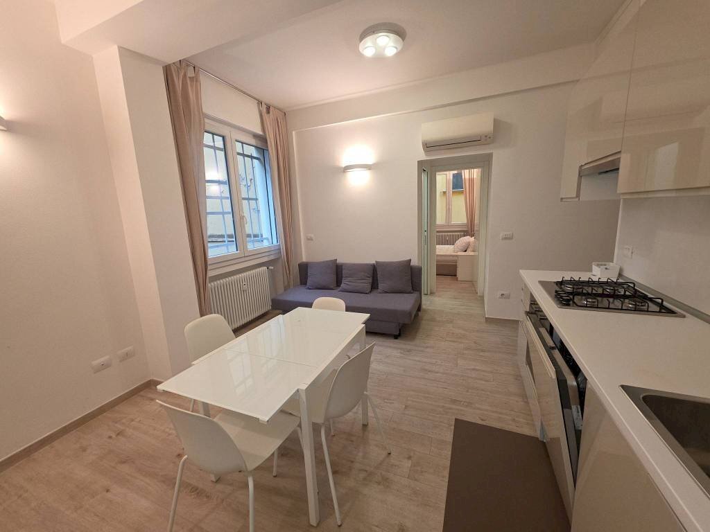 Cucina - Bilocale strada Maggiore, 37, Bologna (zona Centro Storico) - foto 1