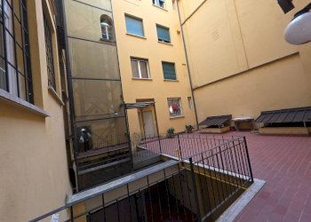 Balcone - Bilocale strada Maggiore, 37, Bologna (zona Centro Storico) - foto 14