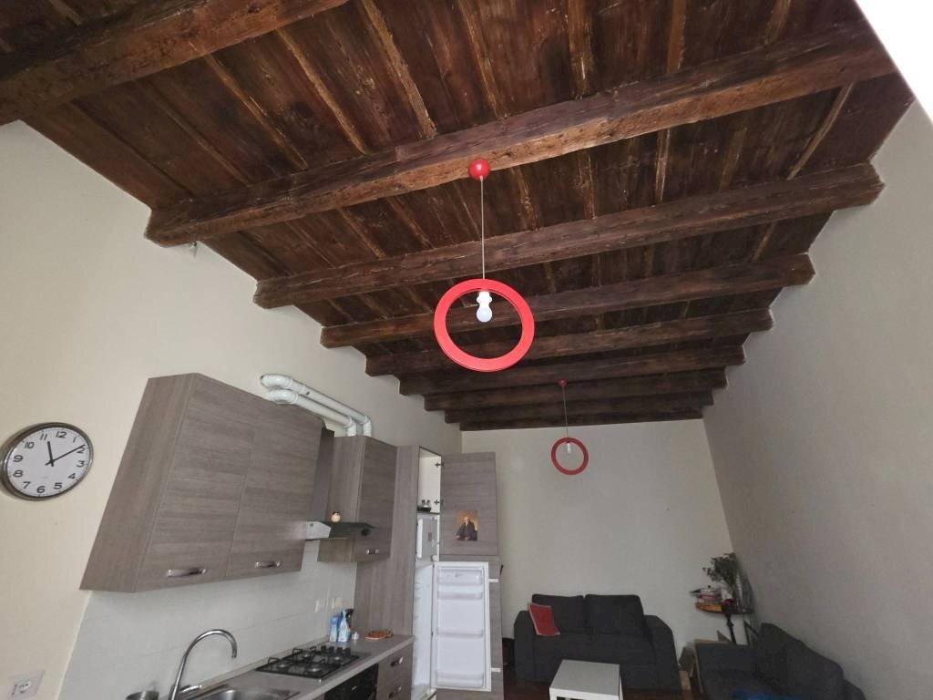 Cucina - Quadrilocale via Santo Stefano, 19, Bologna (zona Centro Storico) - foto 2