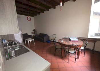 Cucina - Quadrilocale via Santo Stefano, 19, Bologna (zona Centro Storico) - foto 3