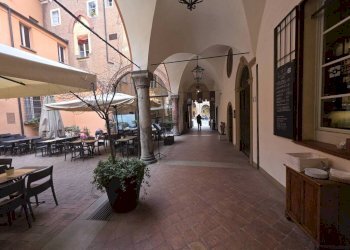 Zona - Quadrilocale via Santo Stefano, 19, Bologna (zona Centro Storico) - foto 36