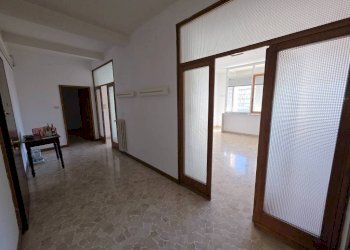 Corridoio - Quadrilocale piazza dell'Otto Agosto, Bologna (zona Irnerio) - foto 2