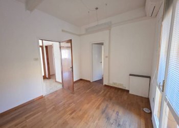 Stanza non arredata - Quadrilocale piazza dell'Otto Agosto, Bologna (zona Irnerio) - foto 10