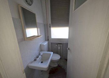 Bagno - Quadrilocale piazza dell'Otto Agosto, Bologna (zona Irnerio) - foto 12