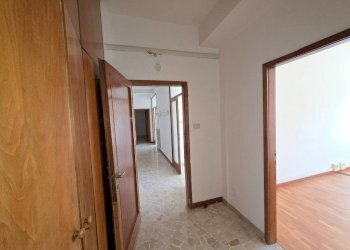 Corridoio - Quadrilocale piazza dell'Otto Agosto, Bologna (zona Irnerio) - foto 14