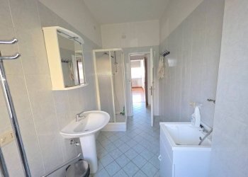 Bagno - Quadrilocale piazza dell'Otto Agosto, Bologna (zona Irnerio) - foto 29