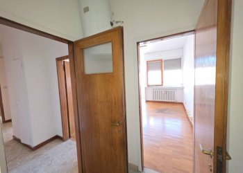 Disimpegno - Quadrilocale piazza dell'Otto Agosto, Bologna (zona Irnerio) - foto 30