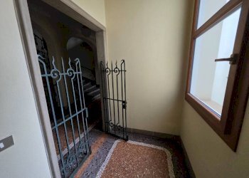 Interno palazzo - Trilocale via Goito, Bologna (zona Centro Storico) - foto 26