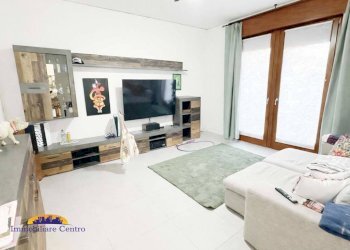 Salone - Villa a Schiera via Gaetano Bellotti, 5, Villafranca di Verona - foto 2