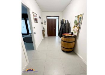 Corridoio - Villa a Schiera via Gaetano Bellotti, 5, Villafranca di Verona - foto 5