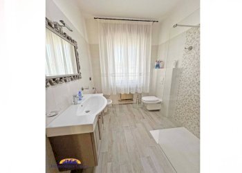 Bagno - Villa a Schiera via Gaetano Bellotti, 5, Villafranca di Verona - foto 11