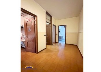 Corridoio - Villa a Schiera piazza 4 Novembre, 12, Povegliano Veronese - foto 8